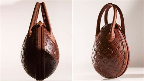 Lv Easter Egg