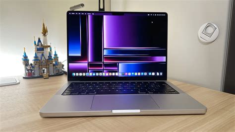 MacBook Pro 14 performance