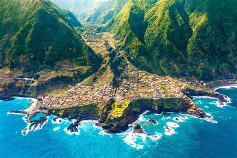 Madeira Seas