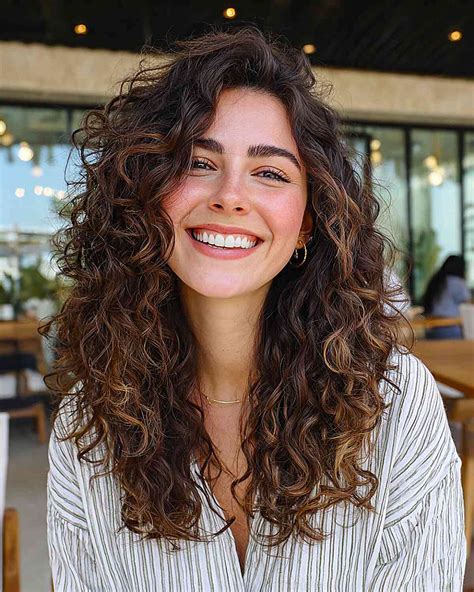 Maintaining Long Curly Hair