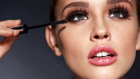 Maintaining Your Eye Lashing Look: Tips and Tricks