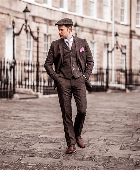Maintaining Your Peaky Blinders Style