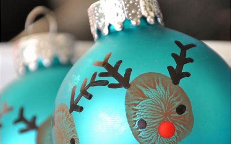 Make Holiday Ornament Crafts Together