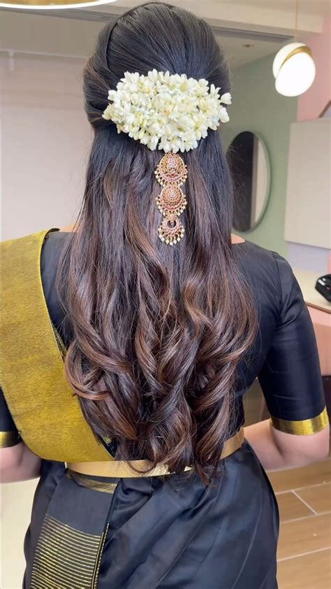Make Up And Hair Style With Saree