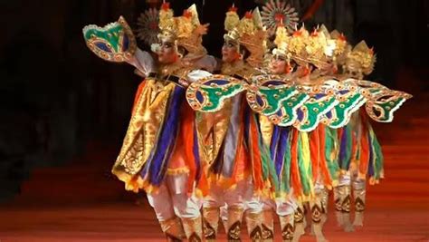 Makna Filosofis Tari Baris Bali