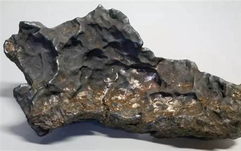 Manfaat Meteorit Besi