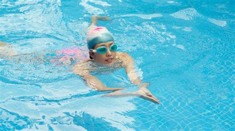 Manfaat berenang untuk kesehatan