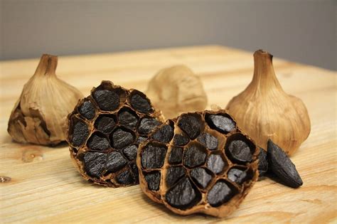 gambar manfaat lingkungan dan manfaat black garlic