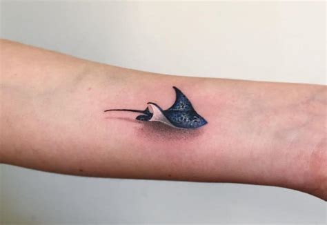 65 Graceful Stingray Tattoo Ideas Symbol Of Stealth