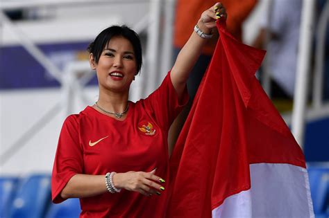 Maria Ozawa Dukung Timnas