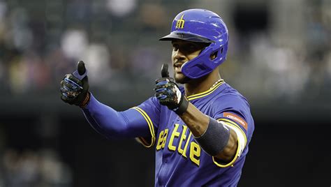 Mariners Opening Day Roster