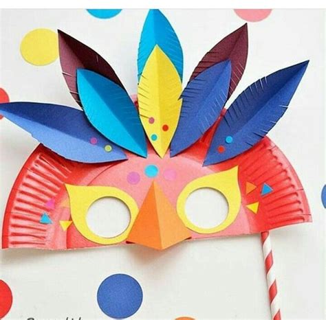 Maschere di carnevale con piatti di carta | MammAcs