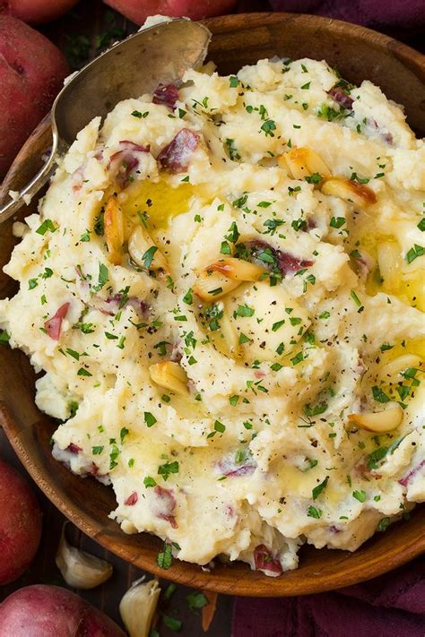 Mashed Potatoes with Roasted Garlic