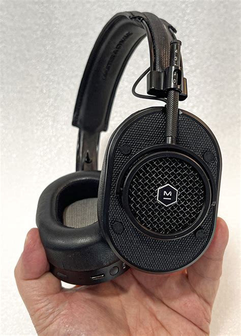 Master &amp; Dynamic MH40 Wireless: Call quality and connectivity