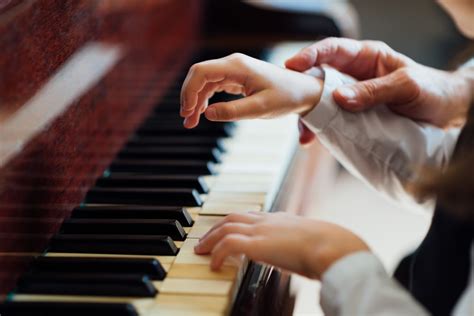 Master the Keys with Pianist Lessons in Watervliet, New York