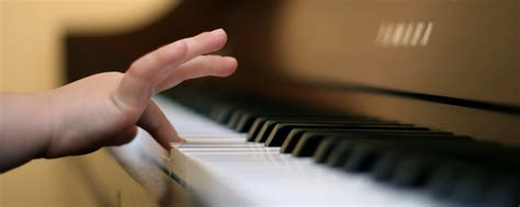 Mastering Piano Skills: Pianist Lessons in Largo, Florida