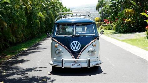 Maui VW Bus Tour: South Maui Brewery Lunch – Honest Review