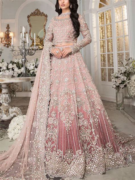 Maxi Dresses In Pakistan