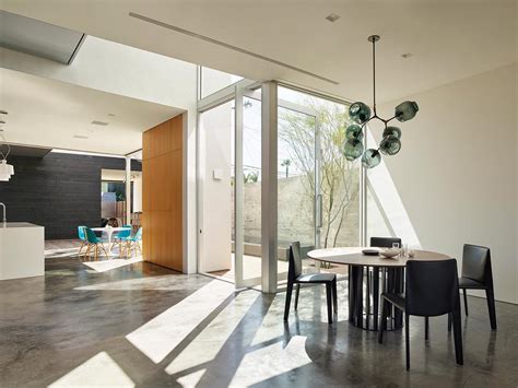 Maximizing natural light