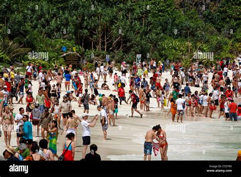 Maya Bay crowds