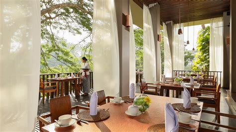 Maya Ubud Resort and Spa Dining