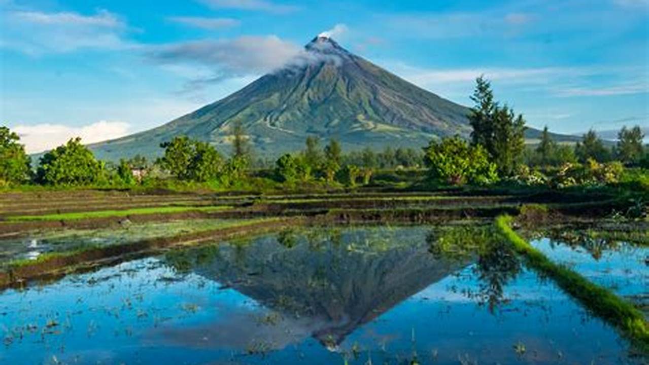 Mayon Volcano, Tourist Destination