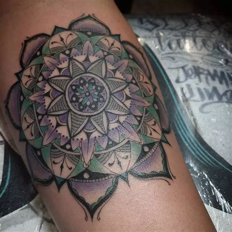 Pin by Danielle Harp on Beauty Mandala tattoo design