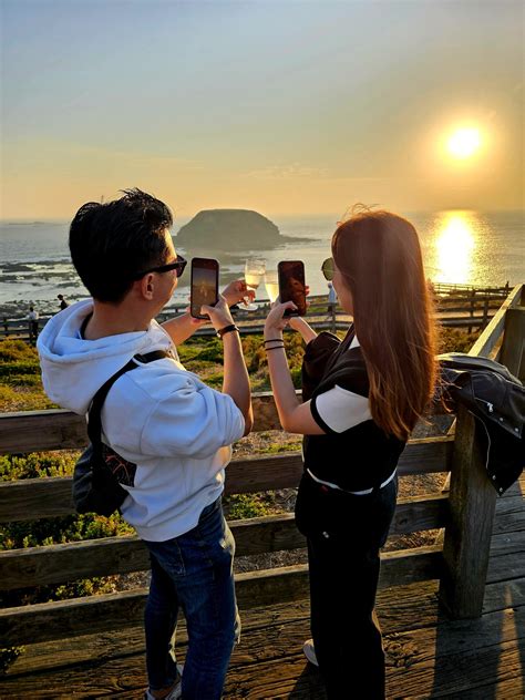 Meaningful Sightseeing