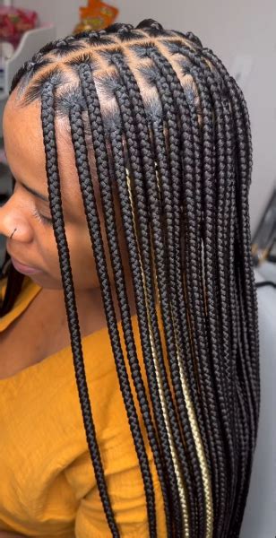 Medium Knotless Braids