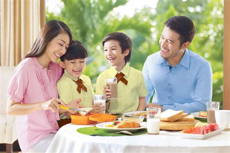 Meja Makan Sehat untuk Keluarga Bahagia
