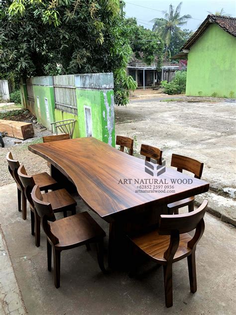 Meja Kayu Berkualitas Tinggi untuk Kebutuhan Rumahmu - Temukan Berbagai Pilihan di Sini!