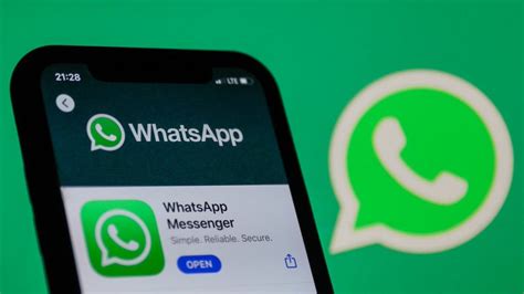 Melanggar ketentuan layanan WhatsApp resmi