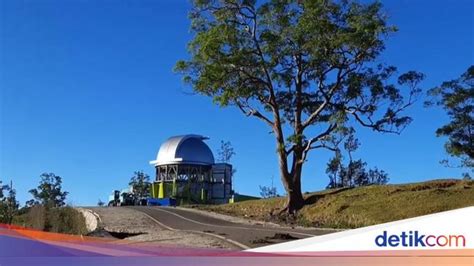 Melihat Keindahan 'Selendang Kabut' Bimasakti di Observatorium Nasional Timau
