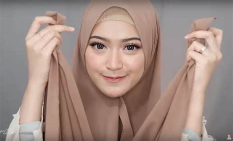 Memakai Jilbab Pashmina Diamond Tutorial Hijab Pashmina Simple
