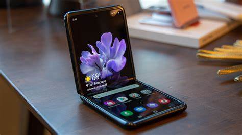 AT&T's Samsung Flip Phone