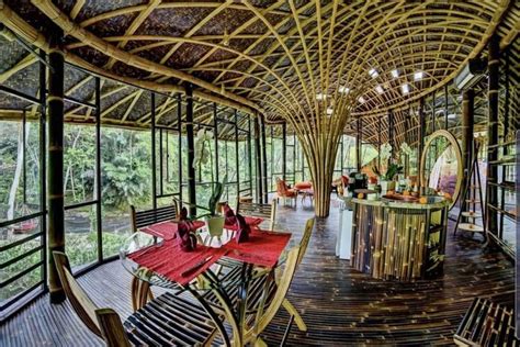 Menakjubkan, Kreasi Unik Arsitektur Rumah Bambu di Bali Halaman all