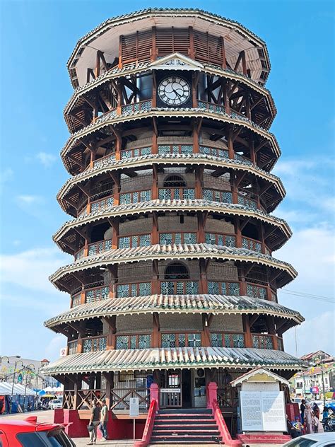 Menara Condong Teluk Intan