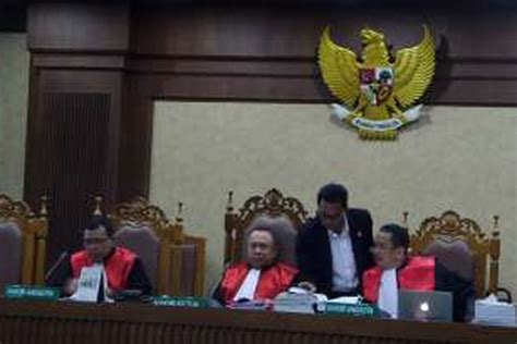 Mengadili Kasus-Kasus yang Tidak Dapat Diadili Oleh Pengadilan Tinggi
