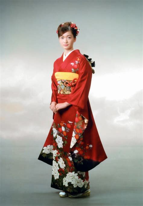 Mengenakan Pakaian Tradisional Jepang