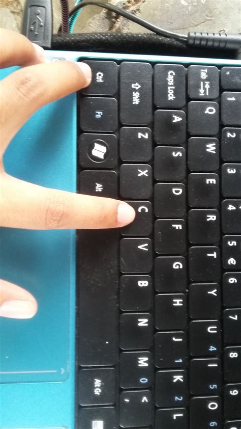 Menggunakan Shortcut Keyboard