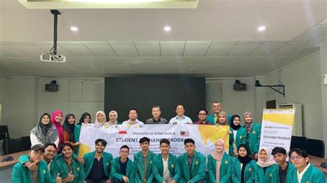 Mengikuti Program Pertukaran Pelajar
