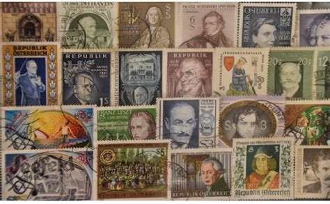 Mengumpulkan perangko atau koin.