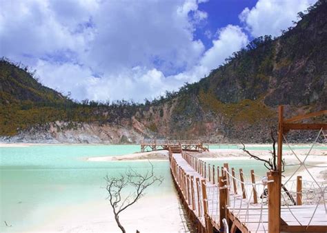 Pesona Wisata Kawah Putih Ciwidey di Bandung Hari Libur Nasional