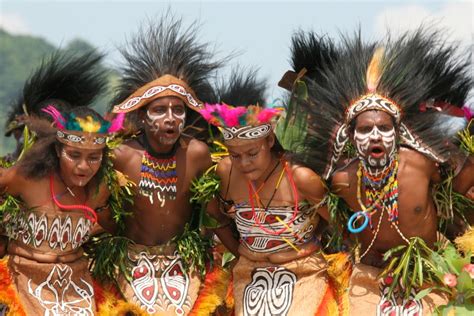 Menjelajahi Desa Adat Bade: Keunikan Budaya Papua di Pegunungan Tengah