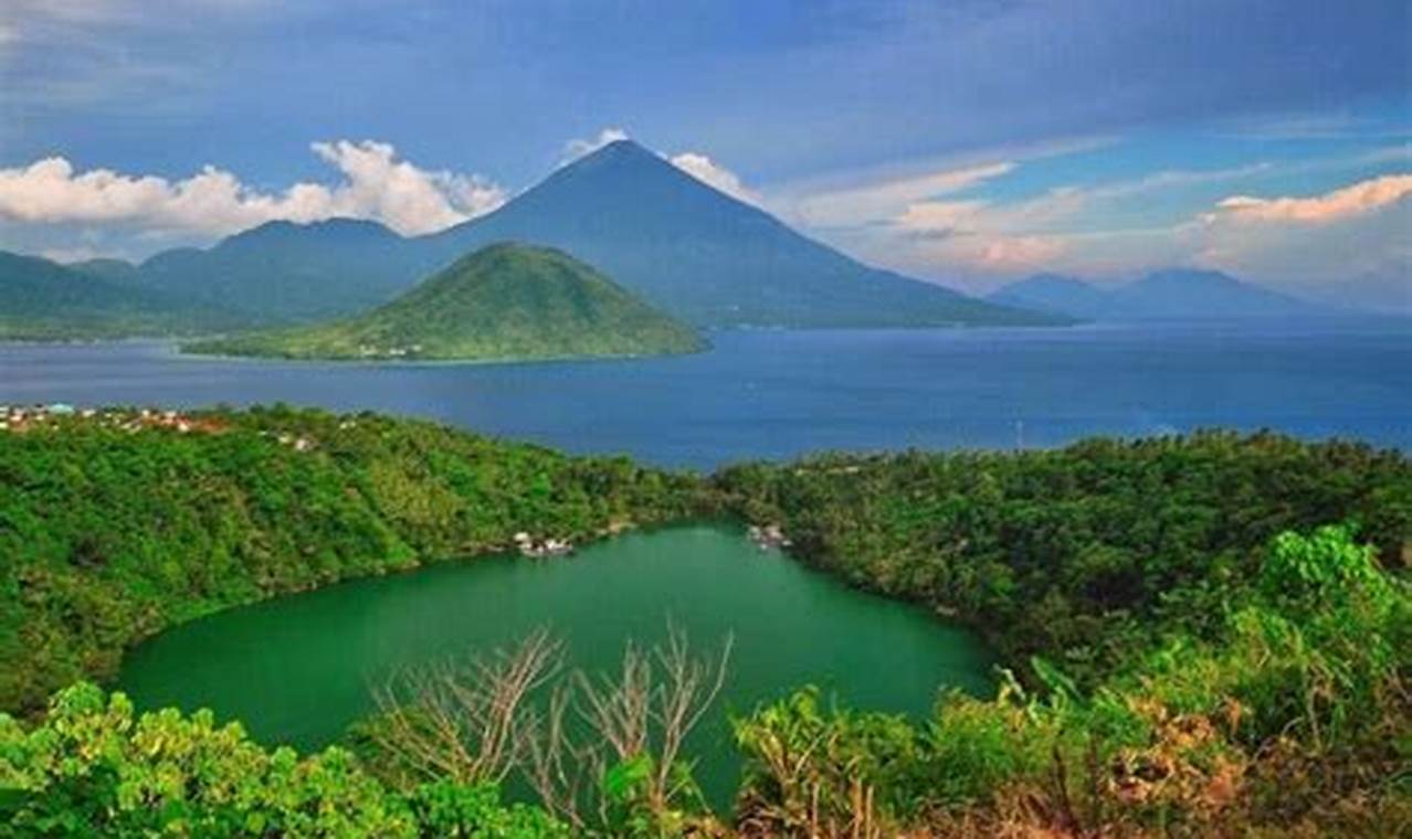 Menyusuri Keindahan Maluku Utara: 5 Tempat Wisata Bahari yang Mempesona!