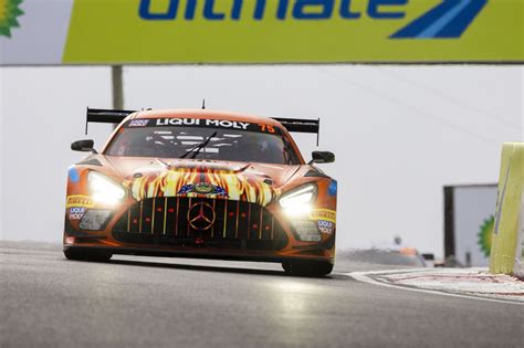 Mercedes-AMG Raih Kemenangan Dramatis di Balap Bathurst 12 Jam