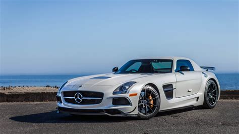 Mercedes-Benz Sls Amg Cars: A Combination Of Power And Style