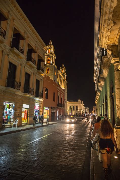 Merida Mexico night tour
