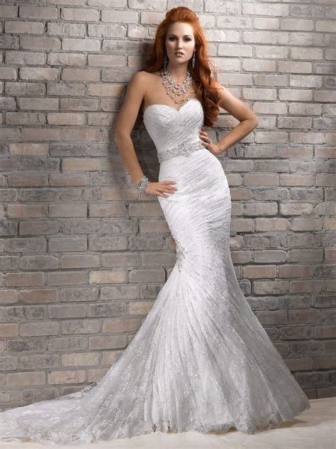 Mermaid Wedding Dresses and Your Bridal Jewelry