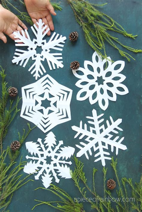 Download Merry Christmas Snowflakes For Crafts